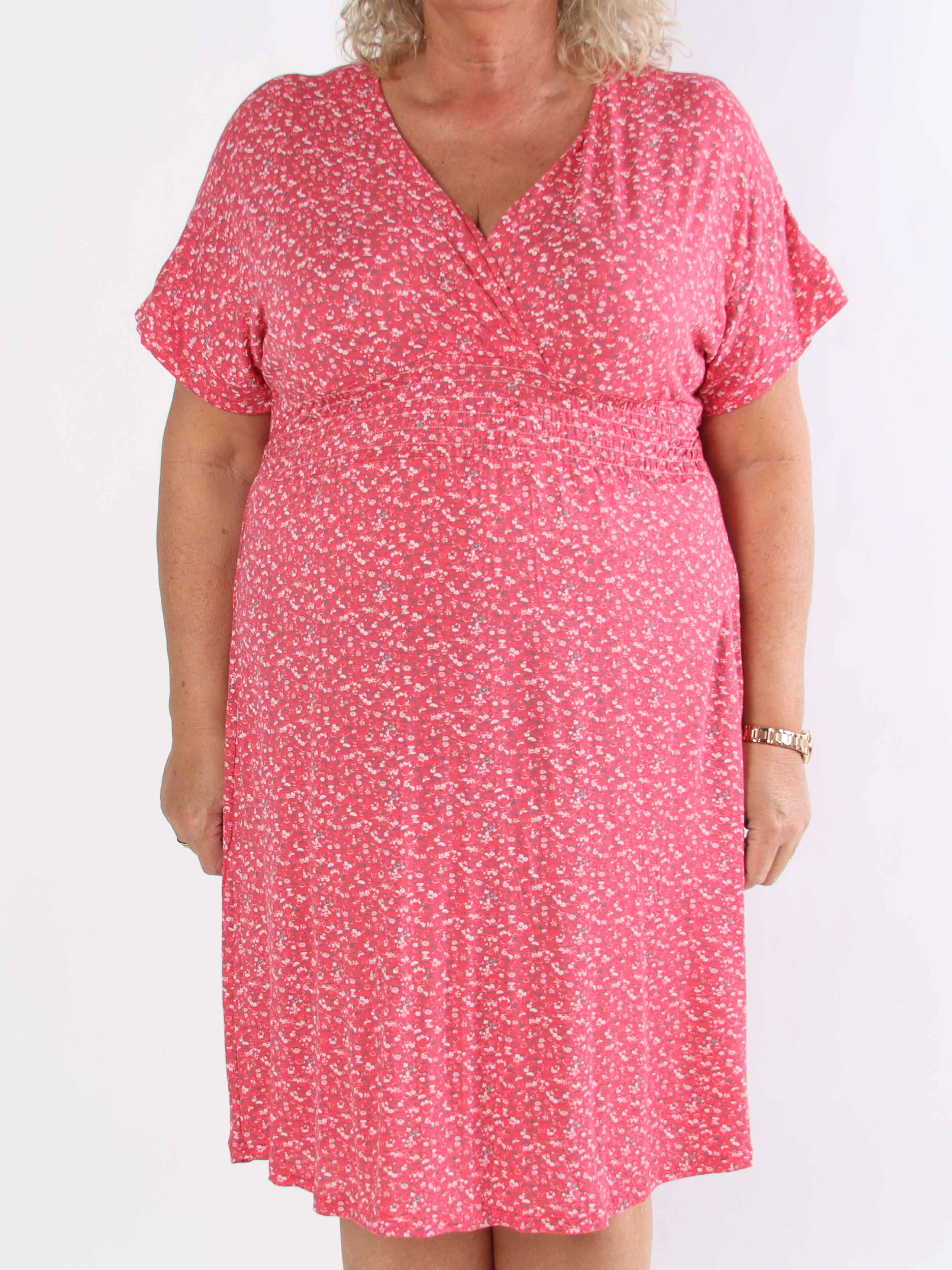 Maryam - Sød plus size kjole i blød viskose med blomsterprint